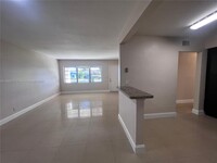 710 SW 71st Ter in Pembroke Pines, FL - Building Photo - Building Photo