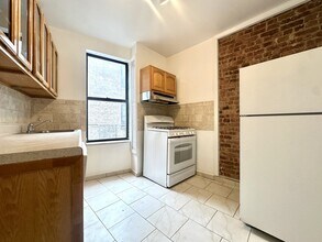 112 Haven Ave in New York, NY - Building Photo - Building Photo
