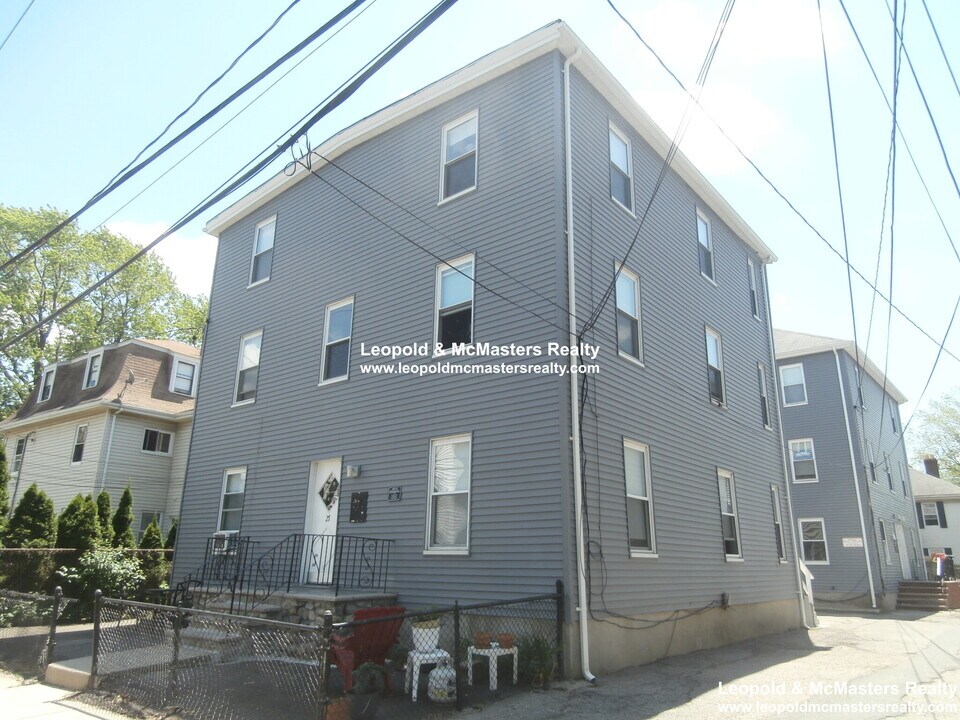 27 Westford St in Boston, MA - Building Photo