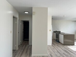 95-21 Kuahelani Ave in Mililani, HI - Building Photo - Building Photo