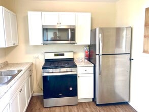 703 W Ollie St in Llano, TX - Building Photo - Building Photo