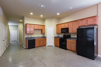 486 Parkers Pond, Unit 486 in San Marcos, TX - Foto de edificio - Building Photo