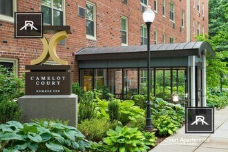 13 Camelot Ct in Boston, MA - Building Photo - Building Photo