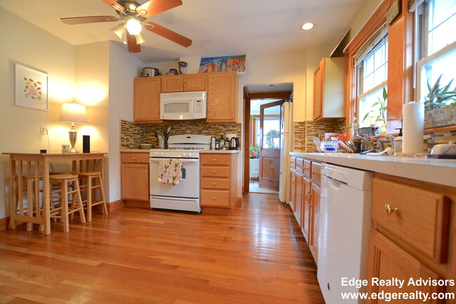 38 Elmira St, Unit 2 in Boston, MA - Building Photo - Building Photo