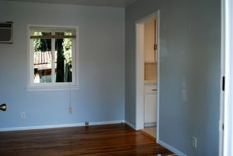 4466 Tujunga Ave in Los Angeles, CA - Building Photo - Building Photo