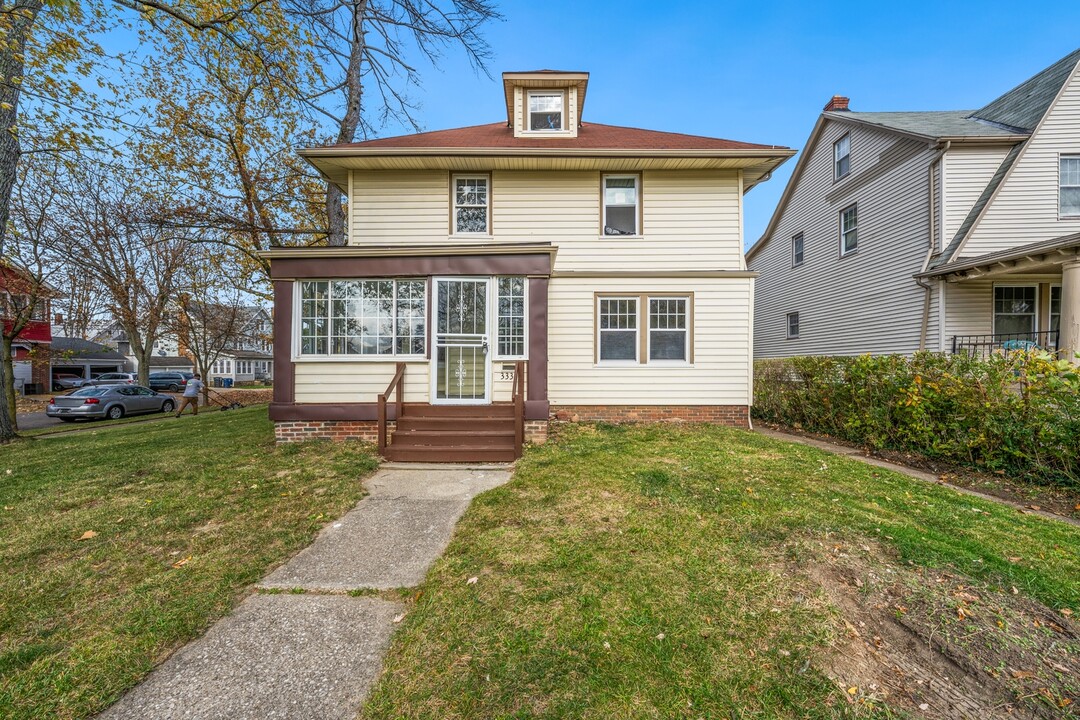 3331 Cedarbrook Rd in Cleveland Heights, OH - Building Photo