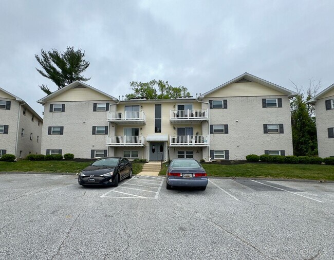11 Warren Lodge Ct in Cockeysville, MD - Building Photo - Building Photo