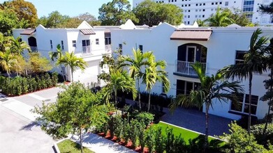 420 SE 16th St in Fort Lauderdale, FL - Building Photo - Building Photo