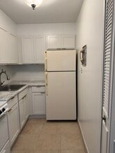 4600 S Four Mile Run Dr, Unit 333 in Arlington, VA - Foto de edificio - Building Photo