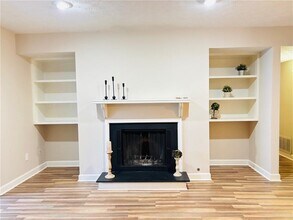 1011 Dunbar Dr in Dunwoody, GA - Building Photo - Building Photo