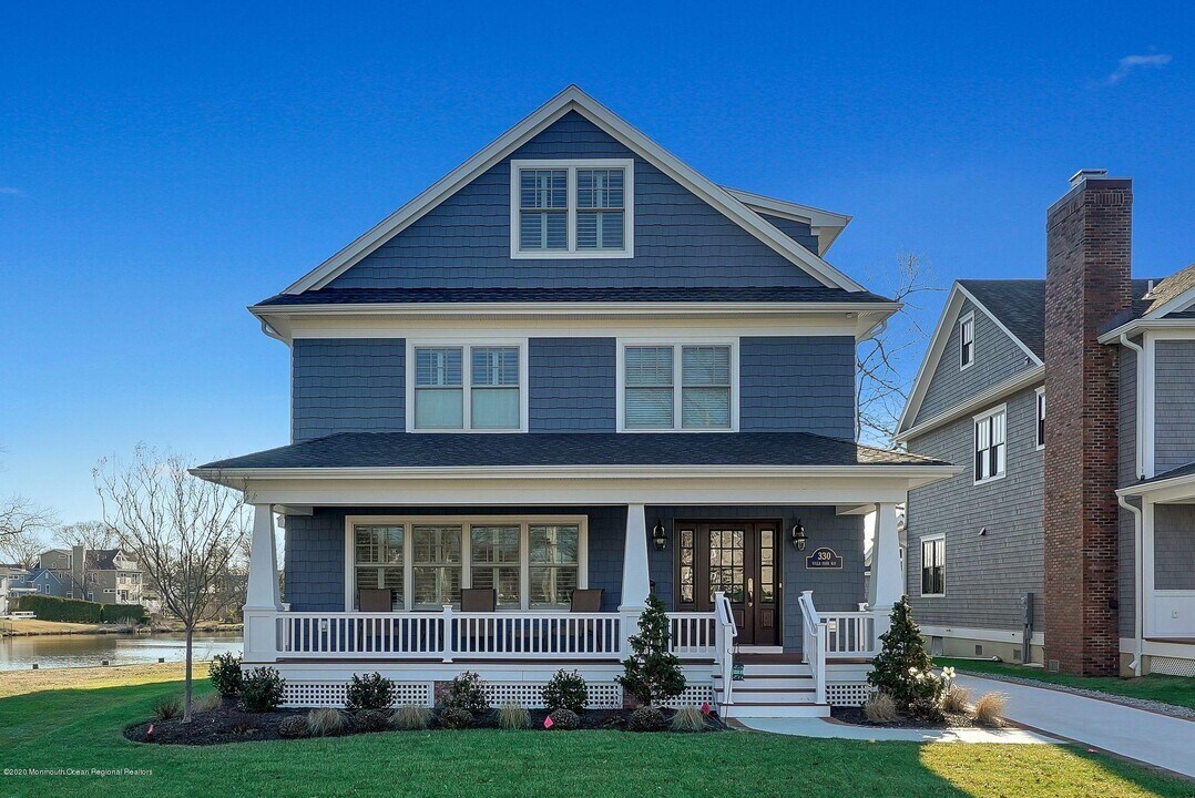 330 Villa Park Wy in Spring Lake, NJ - Building Photo