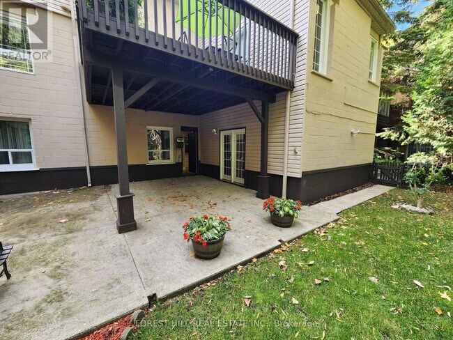 1214 Kos Blvd in Mississauga, ON - Building Photo - Building Photo