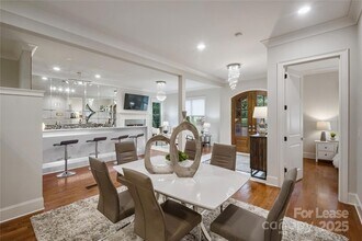 17136 Carolina Academy Rd in Charlotte, NC - Foto de edificio - Building Photo