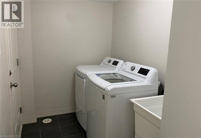 16 Clarington Blvd in Bowmanville, ON - Building Photo - Building Photo