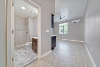 2267 Springfield Dr, Unit #205 in Chico, CA - Building Photo - Building Photo