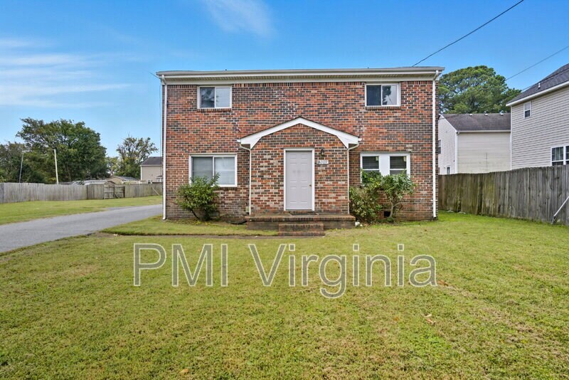 4209 Dunning Rd in Norfolk, VA - Building Photo