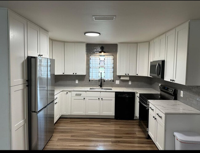 property at 2424 Roberts Dr