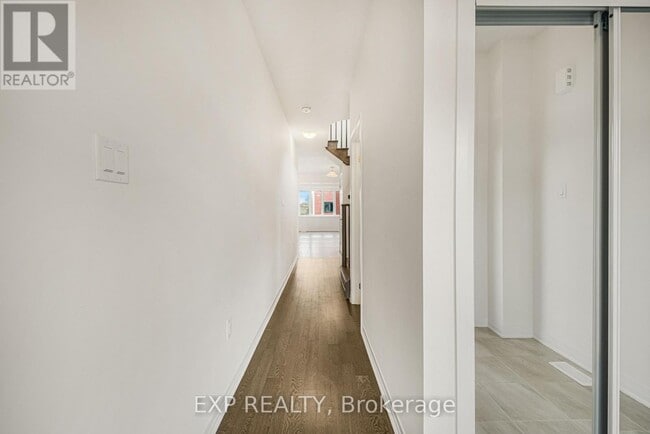 25 Canvas Crescent in Welland, ON - Building Photo - Building Photo