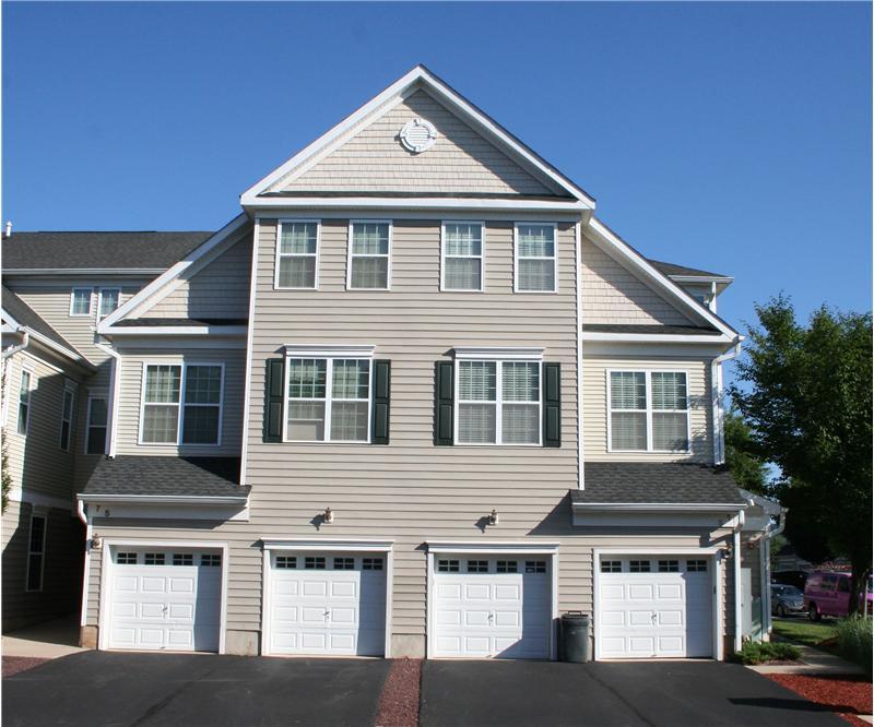 45 Swing Bridge Ln, Unit Condo in South Bound Brook, NJ - Building Photo