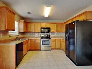 206 Wild Dogwood Way in Greenville, SC - Building Photo - Building Photo