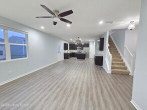 272 St Regis Dr in Shelbyville, KY - Building Photo - Building Photo