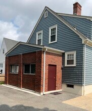 1082 Smith St, Unit Smith St FL 1 in Providence, RI - Building Photo - Building Photo