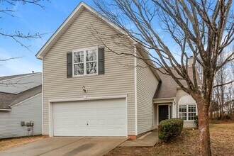 7103 Fox Point Dr in Charlotte, NC - Building Photo - Building Photo