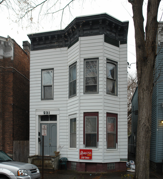 231 Green St in Schenectady, NY - Foto de edificio - Building Photo