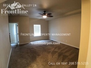 8818 W Pine Valley Ln in Boise, ID - Building Photo - Building Photo