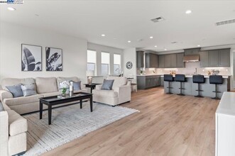 1194 Mateo Miller Cir in San Ramon, CA - Building Photo - Building Photo