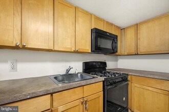 234 Bainbridge St in Philadelphia, PA - Building Photo - Building Photo