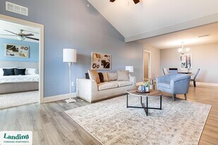 305 Laredo Dr, Unit 5-301 in Cocoa, FL - Building Photo
