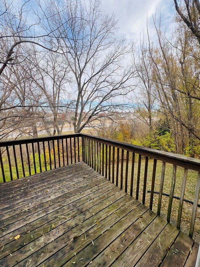 2105 14th St in Coralville, IA - Building Photo - Building Photo