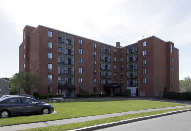 Oxford Place Apartments in Providence, RI - Building Photo - Building Photo