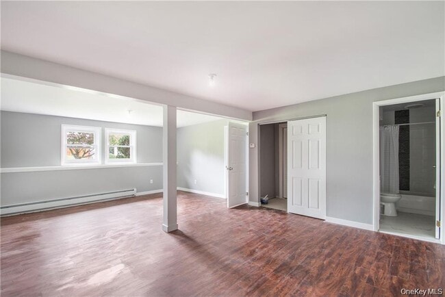 29 Robert Dr in Warwick, NY - Building Photo - Building Photo