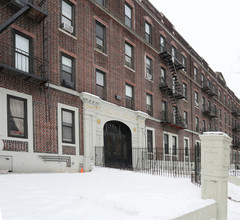 Evelyn Court in Brooklyn, NY - Building Photo - Building Photo