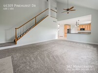 46309 Pinehurst Dr in Northville, MI - Foto de edificio - Building Photo