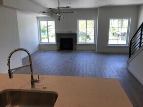 2968 Richmond View Ct in Salt Lake City, UT - Building Photo - Building Photo