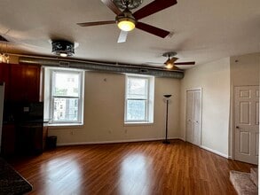 1733 Ridge Ave, Unit R3 in Philadelphia, PA - Building Photo - Building Photo
