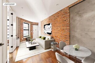 437 E 12th St in New York, NY - Building Photo