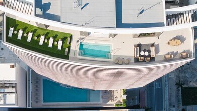 40 NW 3rd St-Unit -SI ID1467380P in Miami, FL - Building Photo - Building Photo