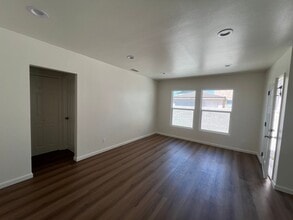 140 E Colorado Blvd in Arcadia, CA - Building Photo - Building Photo