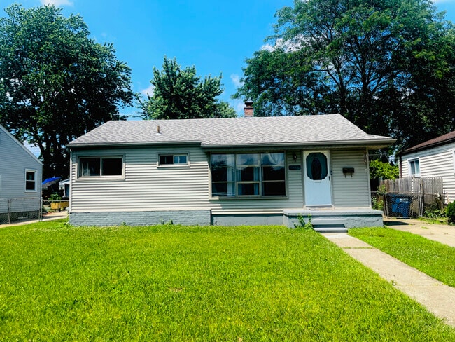 property at 31524 Hazelwood St