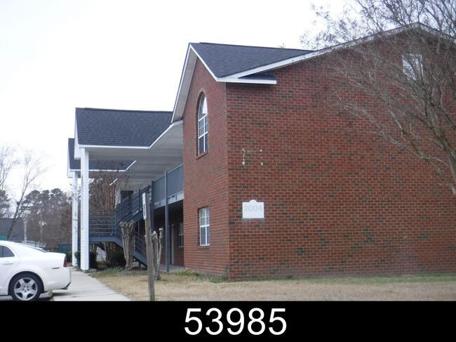 2004 Tower Pl in Greenville, NC - Building Photo - Building Photo