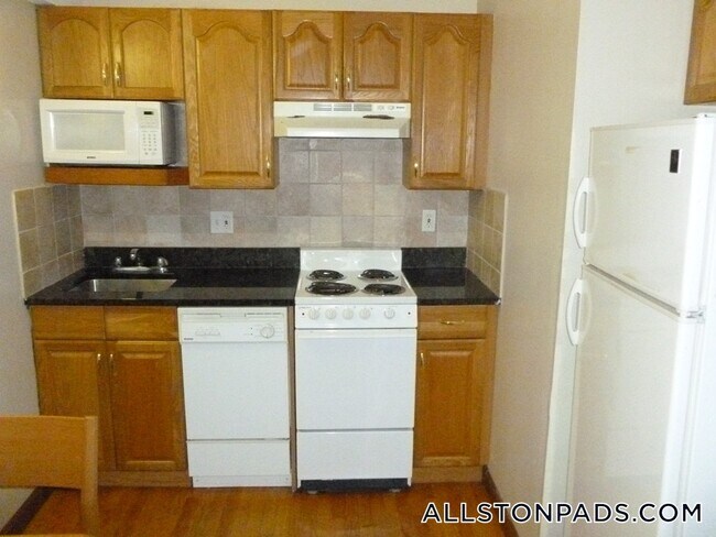property at 1110 Commonwealth Ave