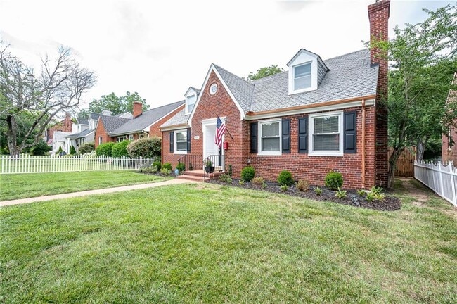 4106 Grove Ave in Richmond, VA - Building Photo - Building Photo