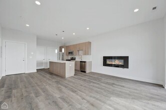 2942 W North Ave in Chicago, IL - Building Photo - Building Photo