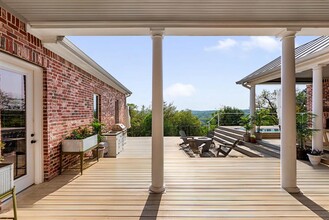 117 Carefree Cir in Lakeway, TX - Building Photo - Building Photo