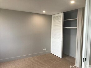 1717 Ala Wai Blvd in Honolulu, HI - Building Photo - Building Photo