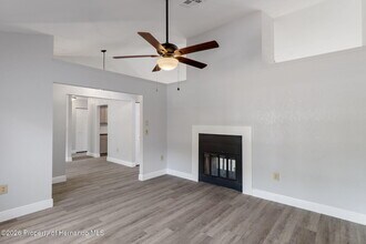 3258 Landover Blvd in Spring Hill, FL - Building Photo - Building Photo